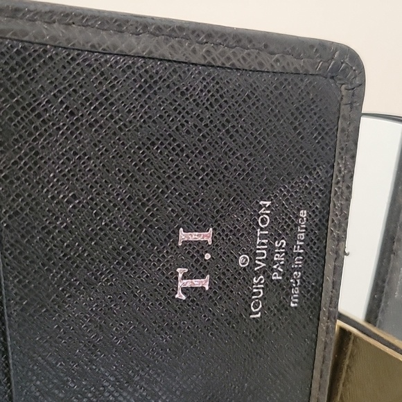 AUTHENTIC LOUIS VUITTON WALLET - Picture 5 of 9